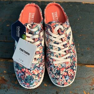 Gorgeous floral Tretorn sneaker mules